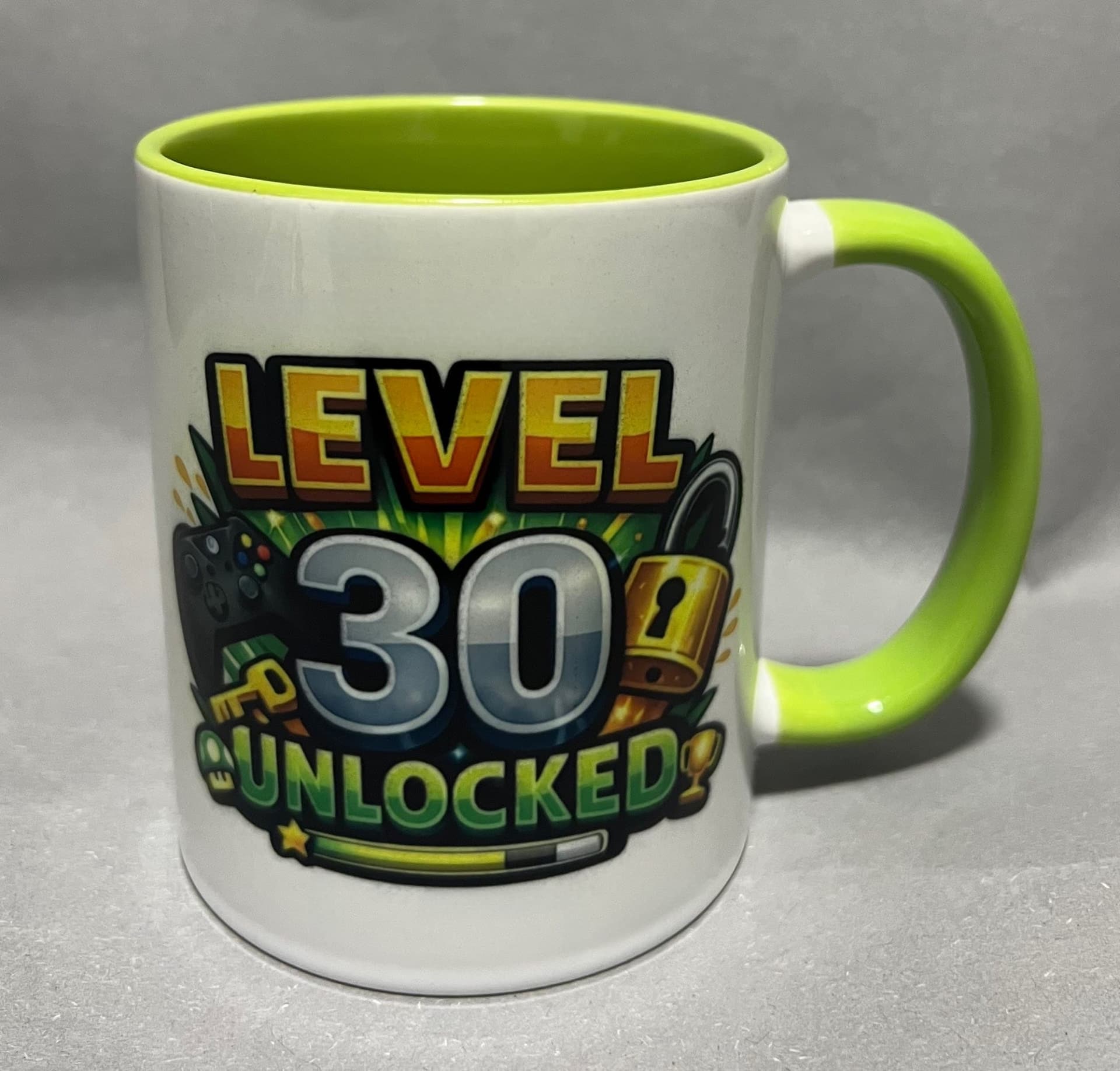 Skodelica »Level 30 Unlocked« – za prave gamerje
