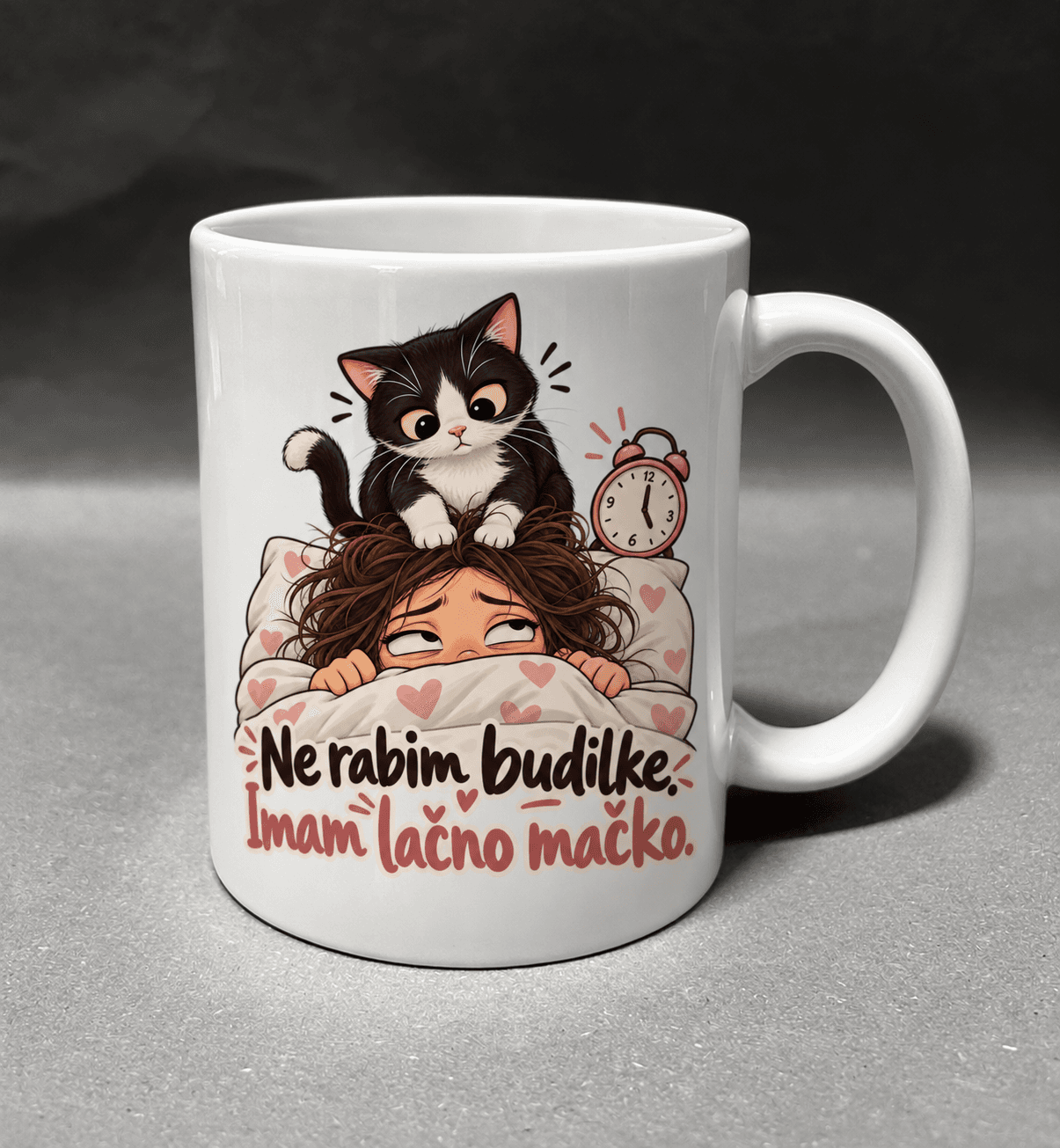Skodelica Ne rabim budilke. Imam lačno mačko.