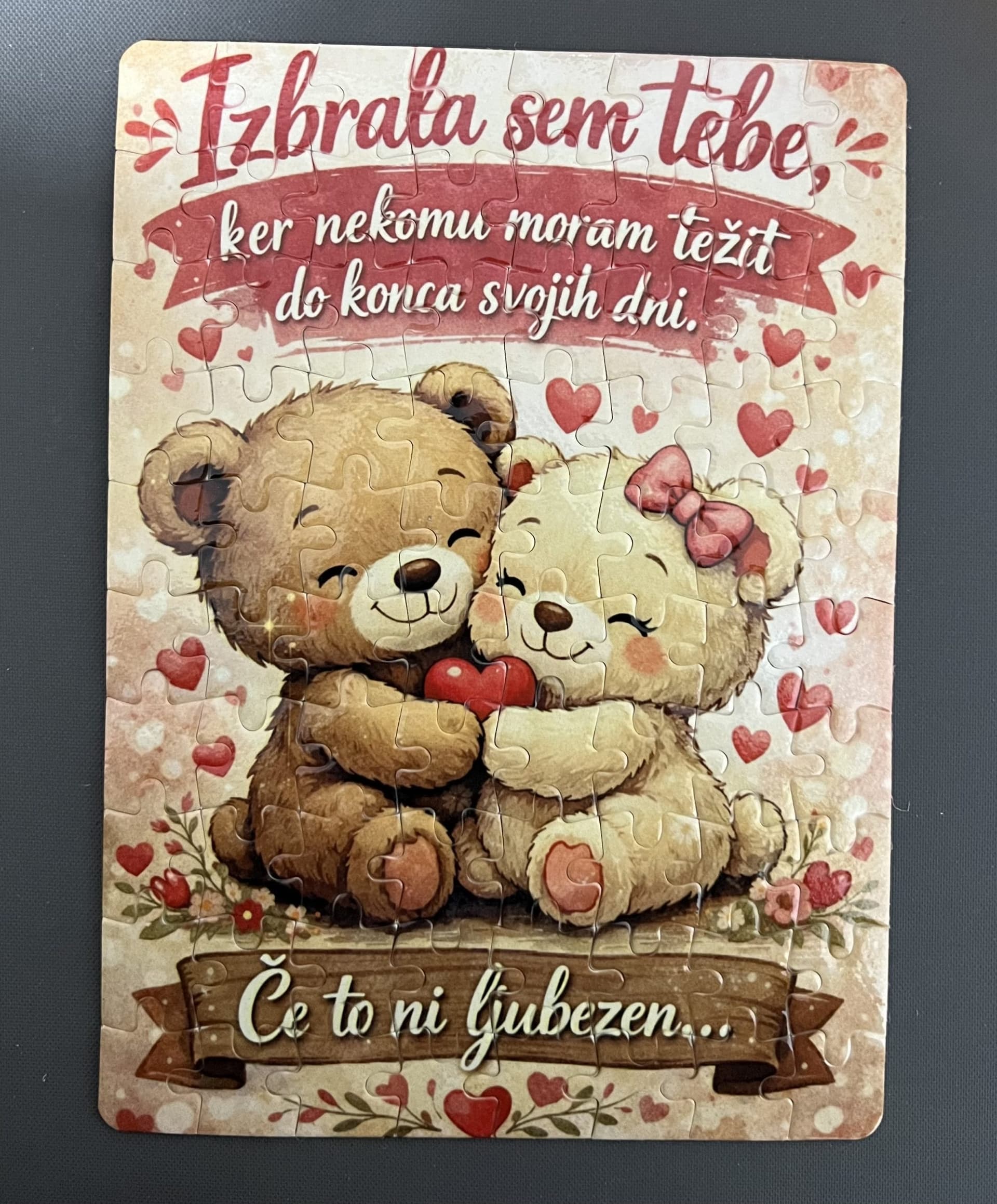 Sestavljanka z ljubezenskim sporočilom