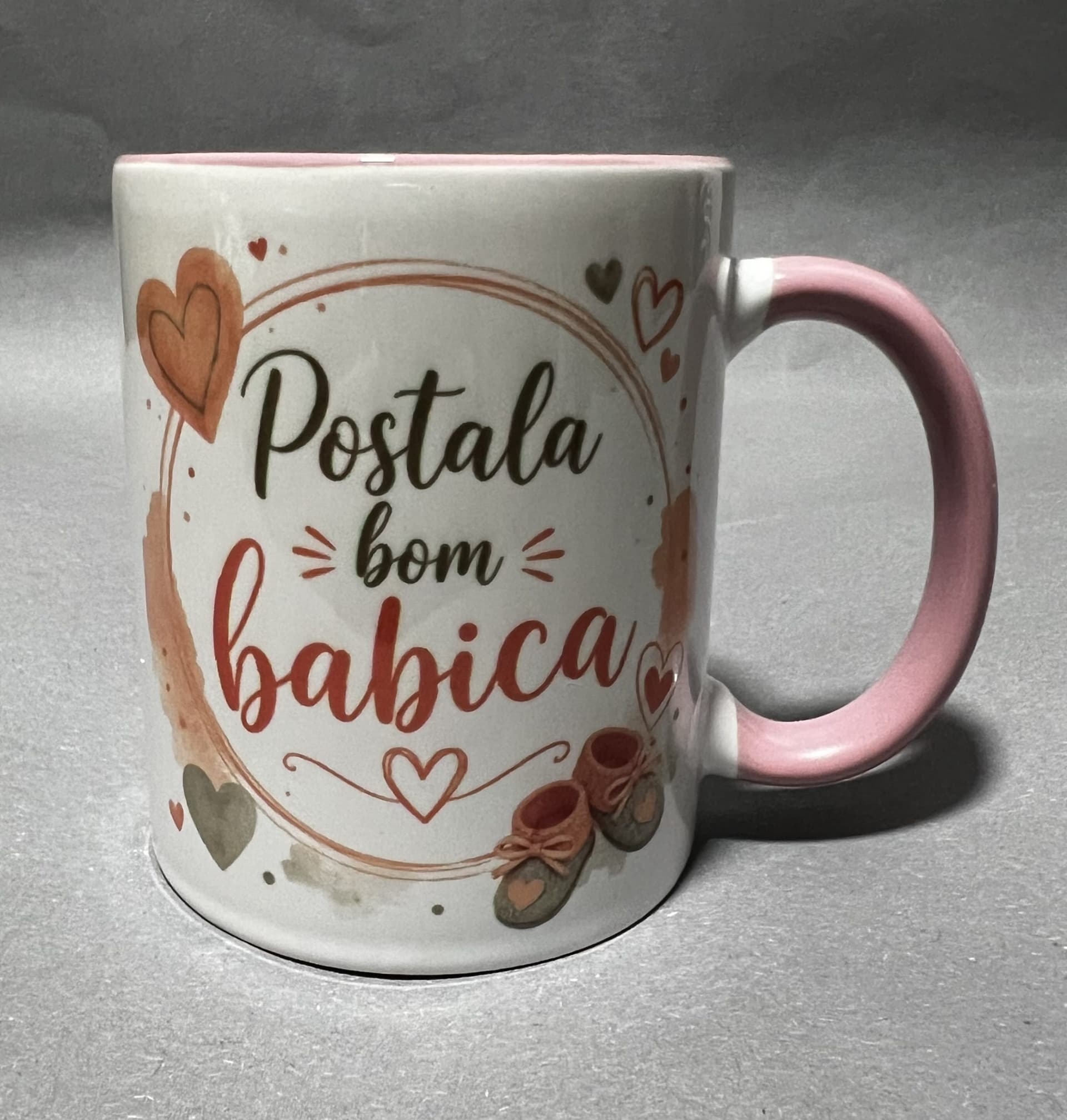 Skodelica postala bom babica