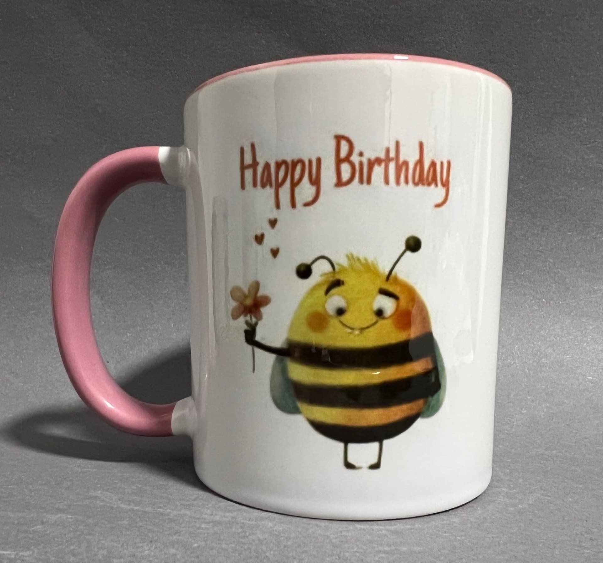 Skodelica Happy Birthday – čebelica